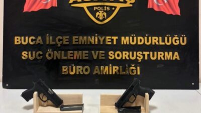 Buca ilçesinde polis tarafından düzenlenen operasyonda, ruhsatsız silah bulundurma suçlamasıyla