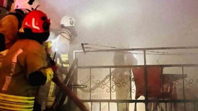 Kahramanmaraş’ta Divanlı Mahallesi’nde bulunan terkedilmiş bir evde çıkan yangın, Kahramanmaraş