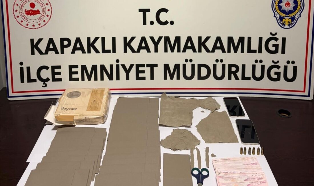 Kapaklı ilçesinde gerçekleştirilen uyuşturucu operasyonunda polis ekipleri tarafından yakalanan 2