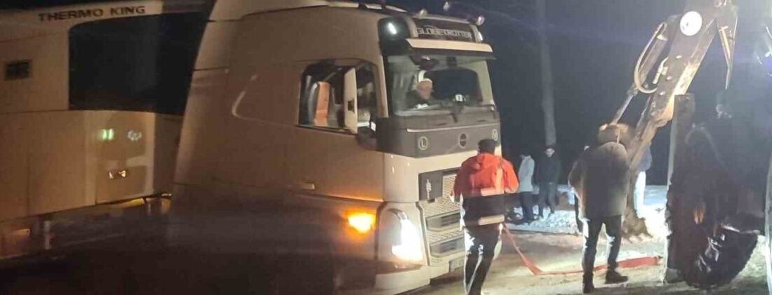 Giresun’un yüksek kesimlerinde devam eden kar yağışı, özellikle iç kesimlerde