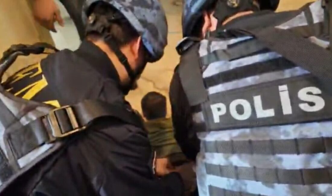 Kastamonu’da polis ekipleri tarafından DEAŞ’a yönelik gerçekleştirilen operasyonda 1 kişi