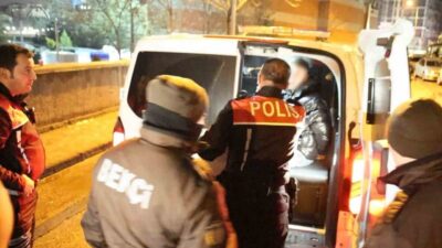 Aksaray ilinde bir mahallede çıkan kavga nedeniyle gençler polisi alarma