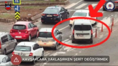 Diyarbakır’da, sürücülerin kavşaklara yaklaşırken şerit değiştirmesi üzerine dronlarla gerçekleştirilen denetimler