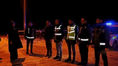 Tercan ilçesi Kaymakamı Neslihan Kısa Duman, yılbaşı gecesi görevlerini yerine
