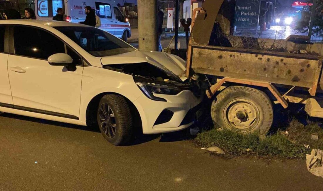 Bursa’nın İnegöl ilçesinde meydana gelen trafik kazasında, bir aracın diğer