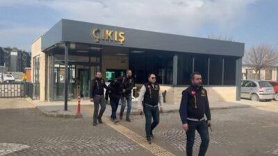 Afyonkarahisar’da kamyonet hırsızlığına ilişkin polis ekiplerinin yürüttüğü detaylı kamera incelemesi