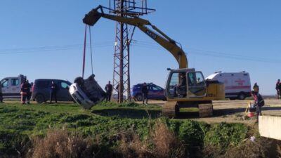 Edirne’nin Keşan ilçesine bağlı Orhaniye köyünde meydana gelen bir trafik