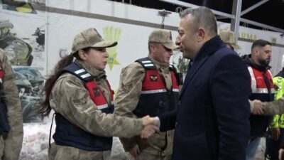 Kilis Valisi Tahir Şahin, yeni yıl tedbirleri çerçevesinde Kilis-Öncü kontrol