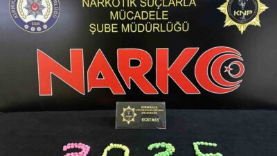 Kırıkkale’de, polis ekipleri tarafından durdurulan bir araçta 150 adet ecstasy