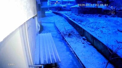 Kaman ilçesinde, kar yağışından önce gökyüzünün aniden aydınlanması olağanüstü bir