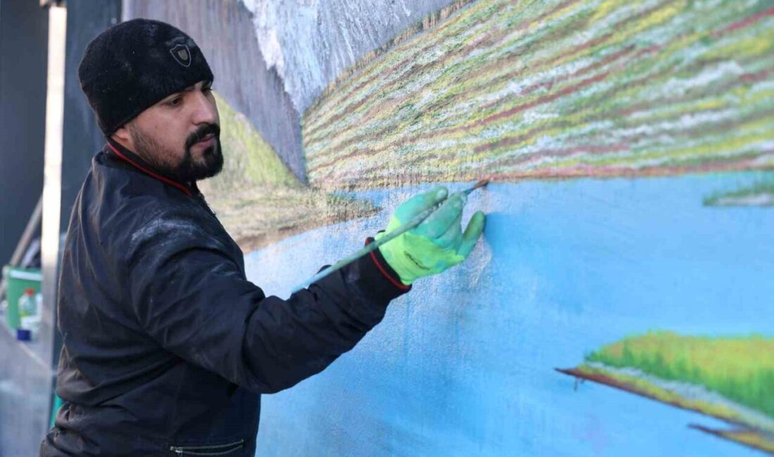Kırşehir’de hükümet konağı inşaatında kule vinç operatörü olarak görev yapan