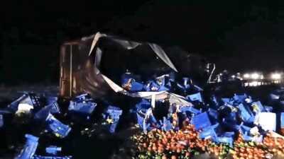 Kütahya-Eskişehir karayolunda meydana gelen yoğun yağış nedeniyle bir trafik kazası