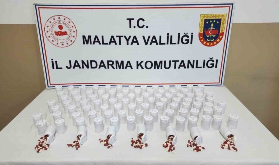 Malatya’da yapılan operasyonda 5 bin 561 adet sentetik ecza hap