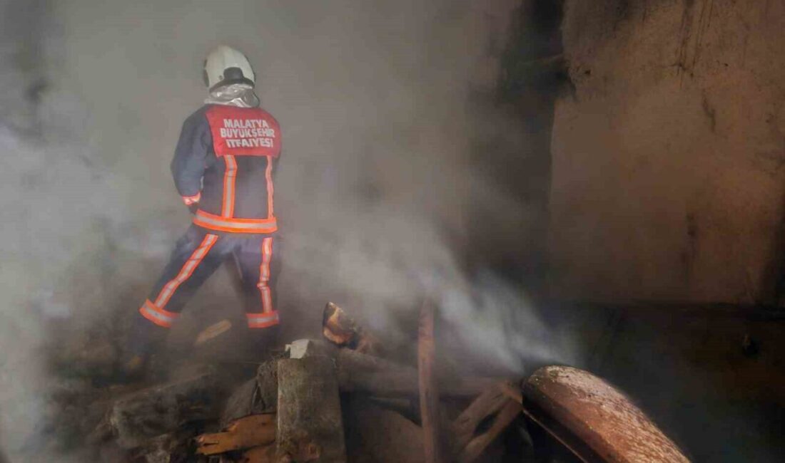 Malatya’nın Hekimhan ilçesinde, Kurşunlu Mahallesi’nde bir ev yangını meydana geldi