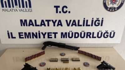Malatya’da polis ekipleri tarafından gerçekleştirilen operasyonda çok sayıda ruhsatsız silah