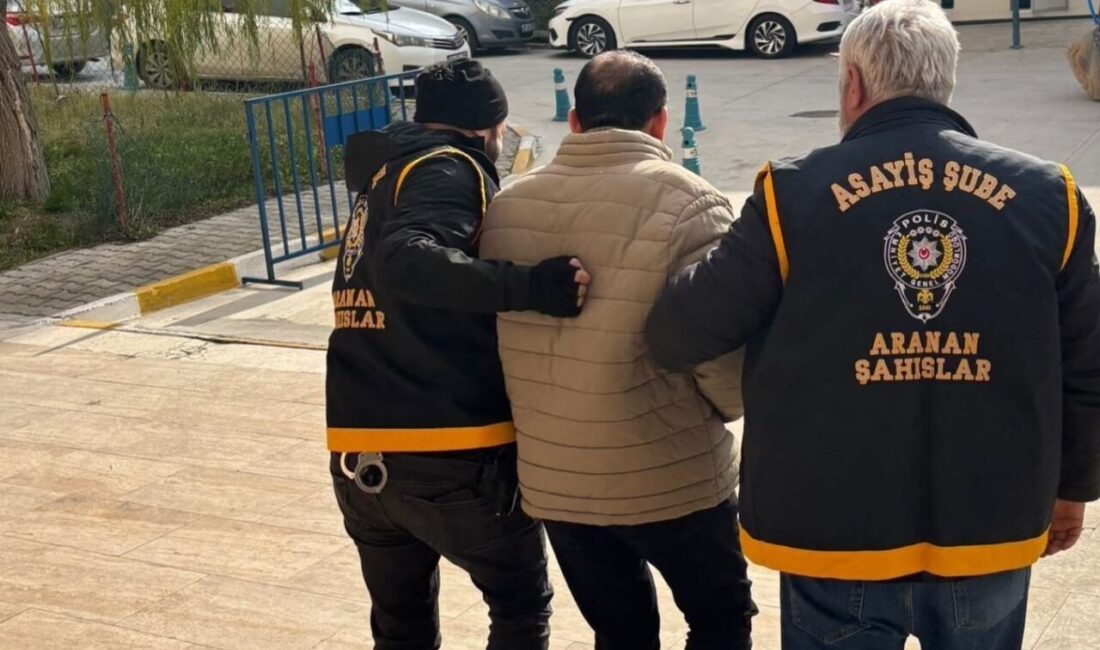 Manisa’nın Şehzadeler ilçesinde, polis ekiplerinin özenli çalışması sonucunda, Silahla Konutta