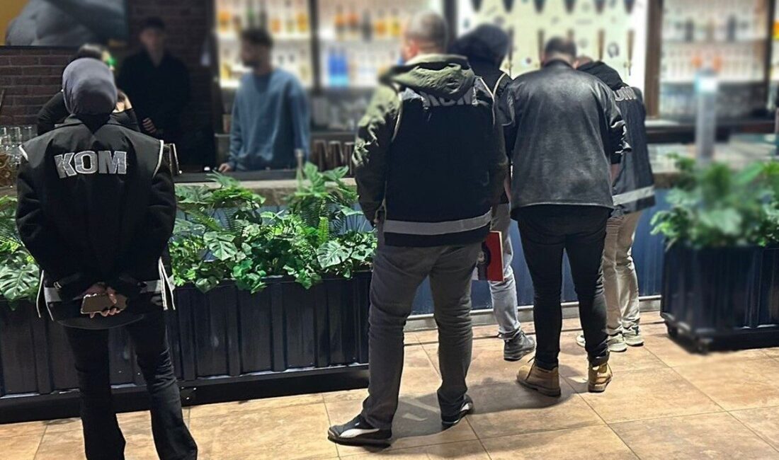 Manisa’da, yeni yıl tedbirleri kapsamında alkol satışı yapan iş yerlerine