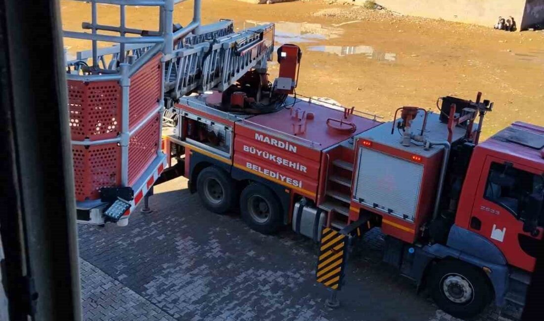 Mardin’in Kızıltepe ilçesinde bulunan bir apartman dairesinde meydana gelen yangında,