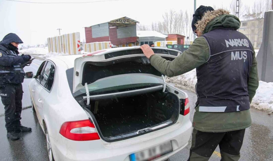 Muş’ta polis ekipleri tarafından gerçekleştirilen denetimler sonucunda 3 kişinin üzerinde