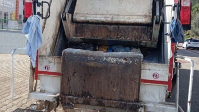 Marmaris ilçesinde meydana gelen bir olayda çöp kamyonunun çarptığı kadın