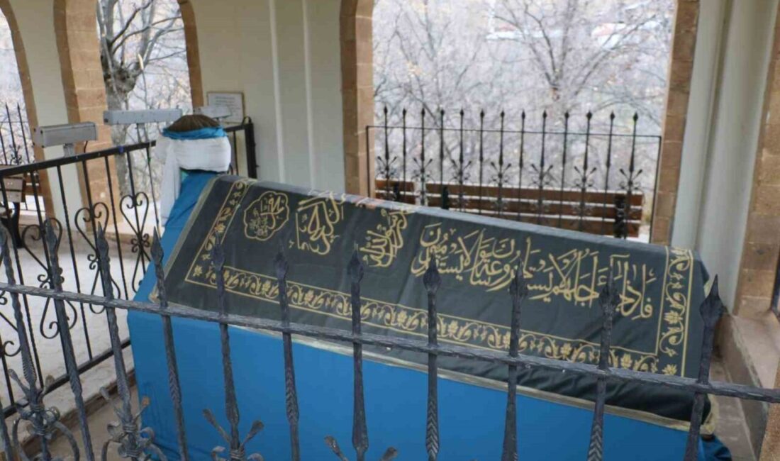 Hacettepe Üniversitesi Edebiyat Fakültesi Tarih Bölümü Başkanı Prof. Dr. Mehmet