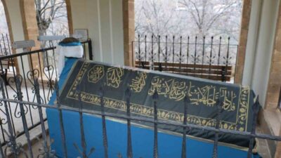 Hacettepe Üniversitesi Edebiyat Fakültesi Tarih Bölümü Başkanı Prof. Dr. Mehmet