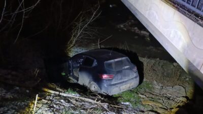 İnegöl ilçesinde meydana gelen trafik kazasında bir sürücü yaralandı. Kazanın,