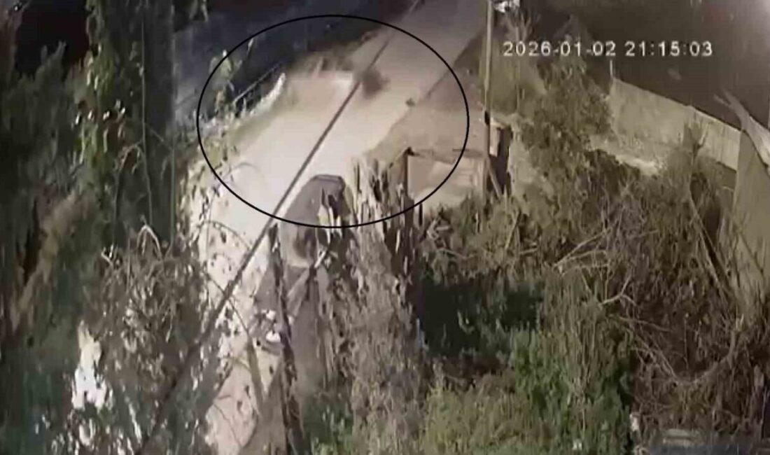 Hatay’da, sürücü kontrolünden çıkan bir araç su kanalına uçtu ve
