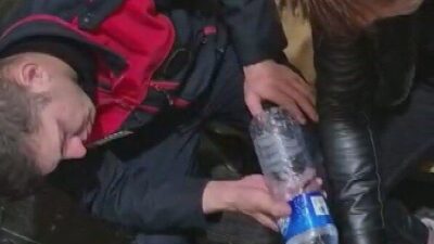 Kırıkhan ilçesinde bir vatandaşın parmağına sıkışan yüzük, itfaiye ekiplerince kurtarıldı.