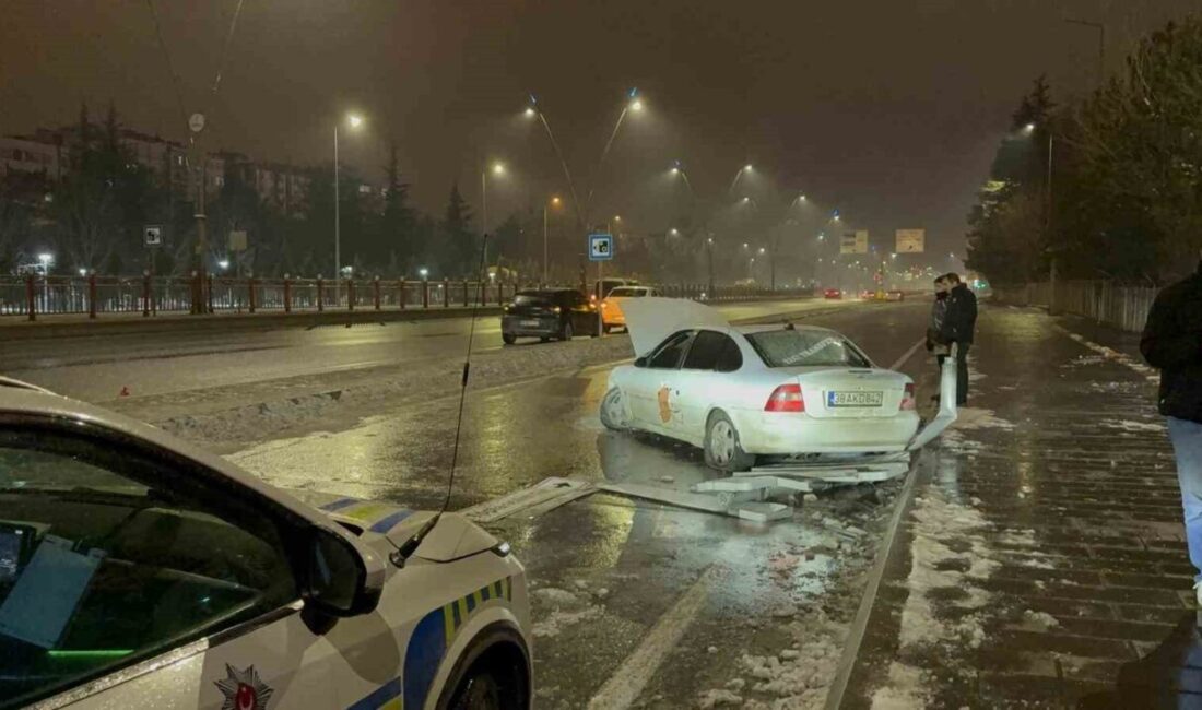 Kocasinan ilçesinde meydana gelen trafik kazasında sürücü direksiyon hakimiyetini kaybederek