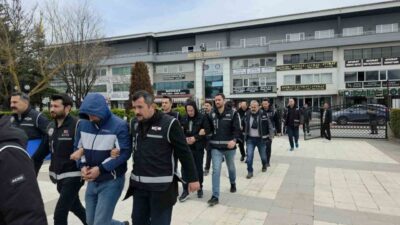 Düzce’de, sahte kimlik kullanarak arazi satmaya çalışan 5 kişilik dolandırıcılık