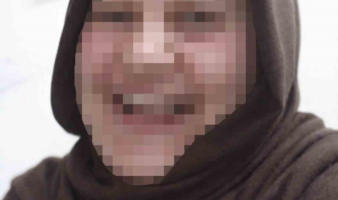 Samsun Şehir Hastanesi yolu üzerinde park halinde bulunan bir hafif