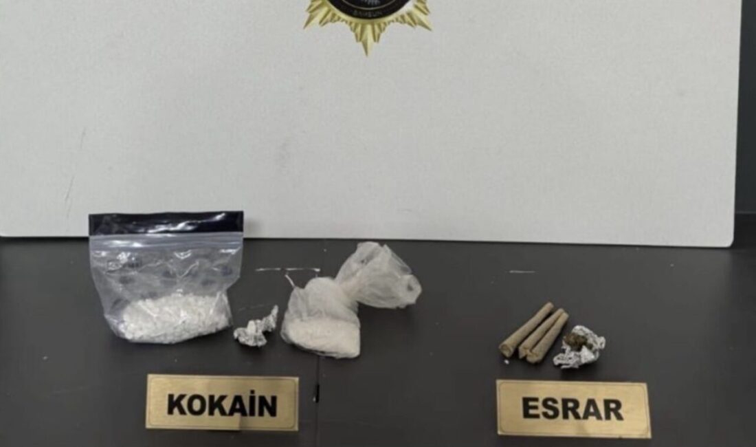 Samsun’da Narkotik Polisi tarafından gerçekleştirilen bir operasyonda dört kişi tutuklandı.