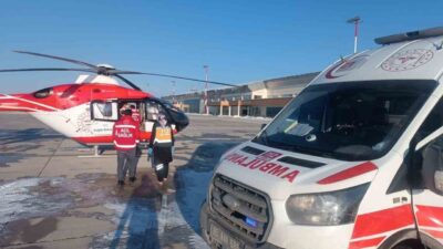 Hakkari’nin Şemdinli ilçesinde bir bebek, sıcak suyla yaşadığı yanık sonucu