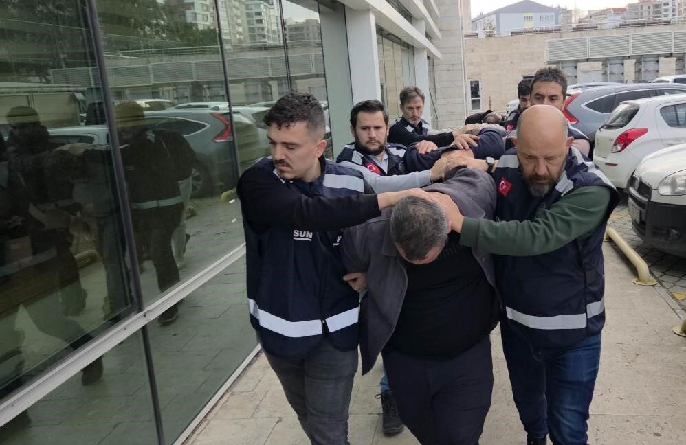 Samsun’da bir kişiye karşı tehdit ve zor kullanarak 200 bin
