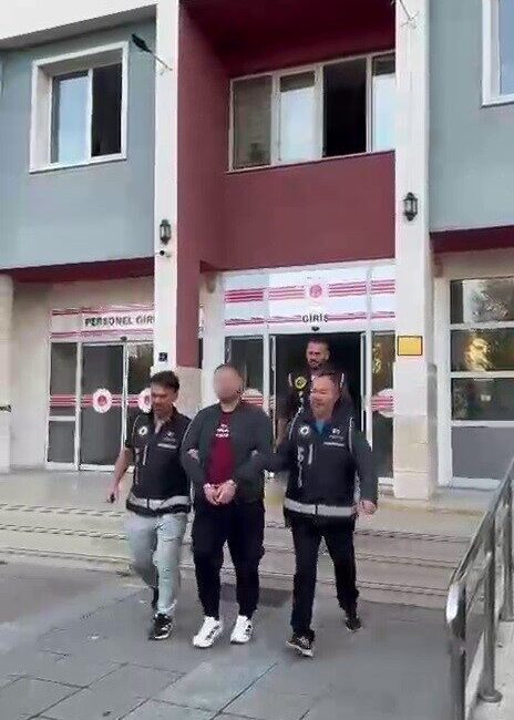 Nazilli ilçesindeki bir olayda, hakkında silahlı yağma suçundan kesinleşmiş 15