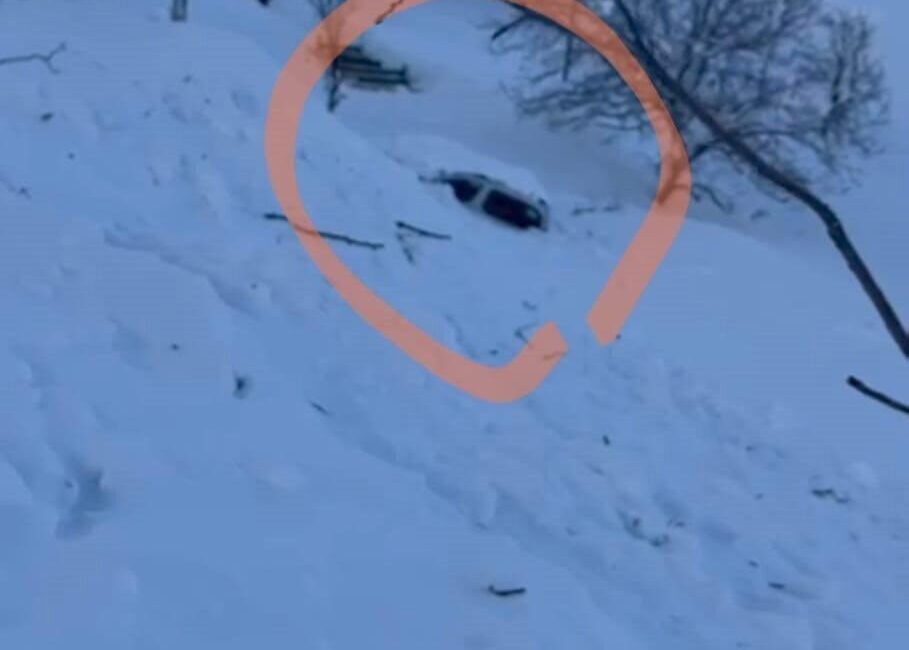 Şırnak’ın Beytüşşebap ilçesinde bir evi çığın altında kalan 5 kişi,