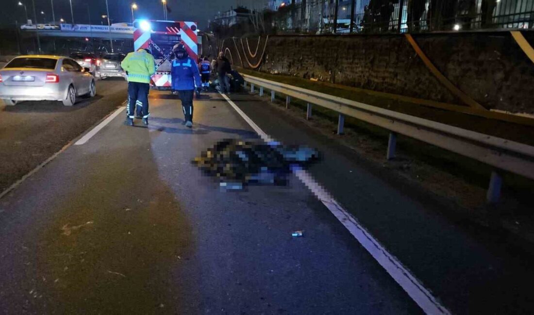 Şişli’de bir trafik kazasında, motosikletini kullanırken kontrolü kaybeden bir sürücü