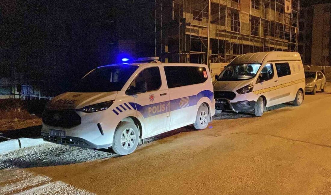 Çorum’da, bir sokak magandası tarafından tabancayla havaya ateş açılması sonucu