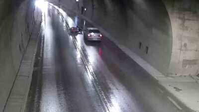 Amasya’da bir motosiklet sürücüsü, Ferhat Tüneli’nde otomobili sollamaya çalışırken kaza