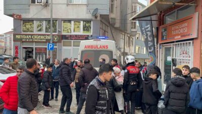 Çorlu ilçesindeki bir apartmanda yaşanan olayda, bir kişi, komşusu olan