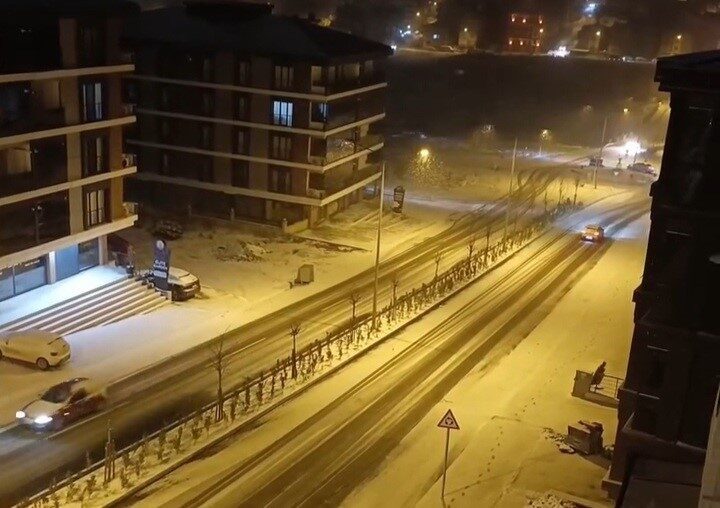 Tekirdağ’da etkili olan kar yağışı ve buzlanma sebebiyle, 12 Ocak