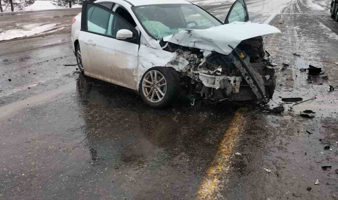 Diyarbakır’ın Çınar ilçesinde tır ile otomobilin çarpışması sonucunda meydana gelen