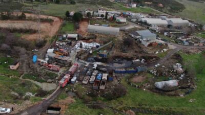 Tuzla’da bulunan bir geri dönüşüm deposunda meydana gelen yangın sonucunda