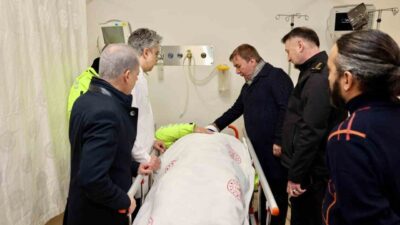Erzincan Valisi Hamza Aydoğdu, mesai sırasında karıştığı trafik kazasında yaralanan