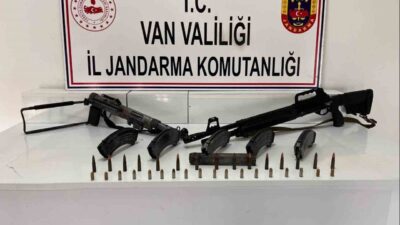 Jandarma ekipleri, Van’ın Başkale ilçesinde yürüttükleri operasyonda silah ve mühimmat