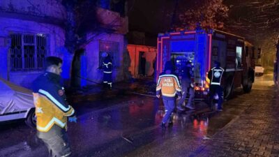 Adıyaman merkezinde bulunan metruk bir evde yalnız yaşayan Muzaffer D.,