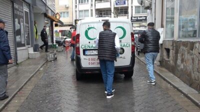 Denizli’nin Merkezefendi ilçesi Sırakapılar Mahallesi’nde, evinde tek başına yaşayan 91