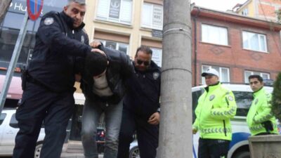 Eskişehir’de, bir aracın yarış sırasında üç yayaya çarpıp ölümlerine neden