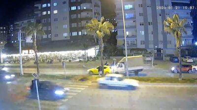 Mersin’de bir sürücünün yayaya yol vermek için ani fren yapması